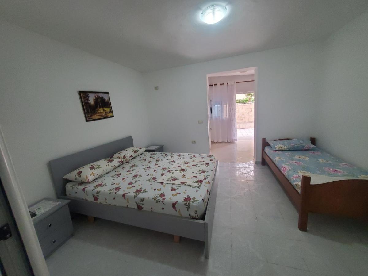 Guest House Vlorë Екстериор снимка