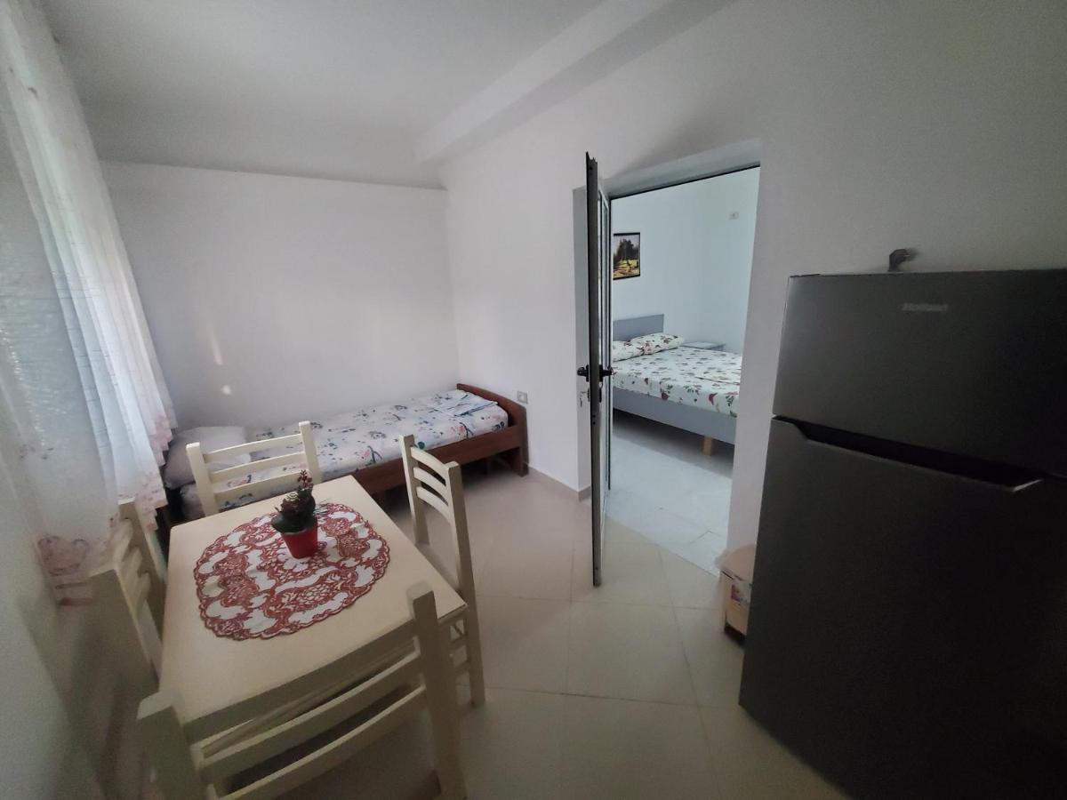 Guest House Vlorë Екстериор снимка