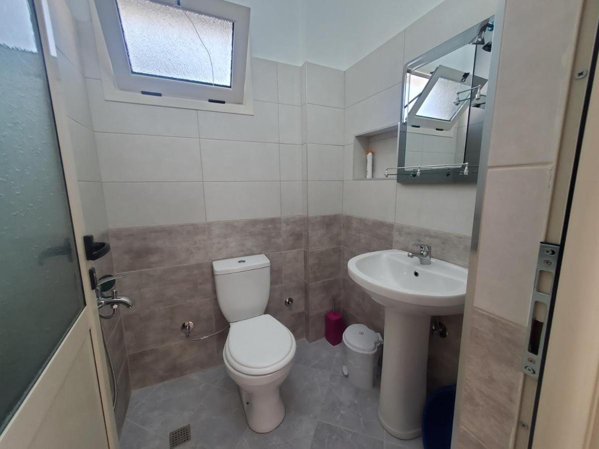 Guest House Vlorë Екстериор снимка
