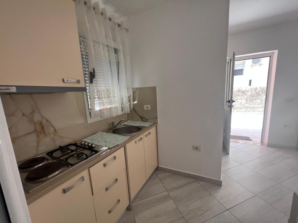 Guest House Vlorë Екстериор снимка